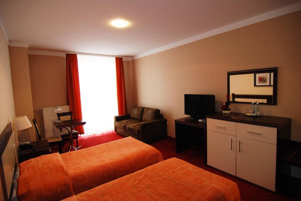 Mark1 Hotel Brzesko Room photo