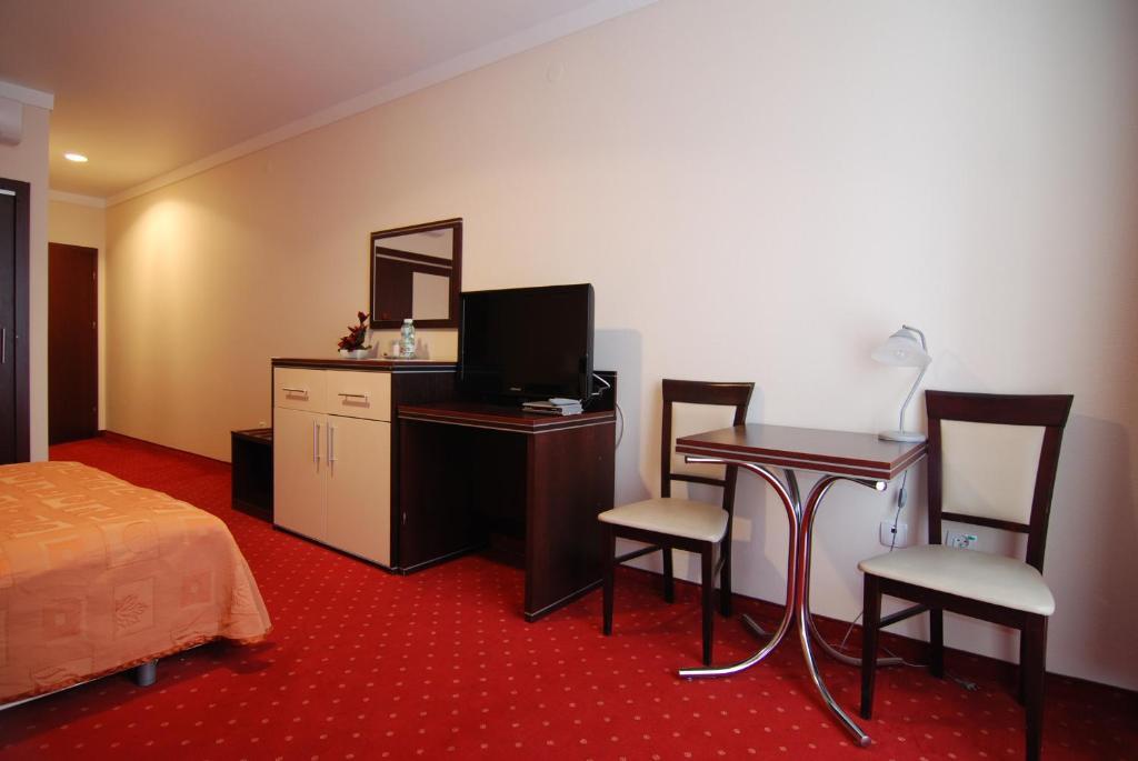 Mark1 Hotel Brzesko Room photo